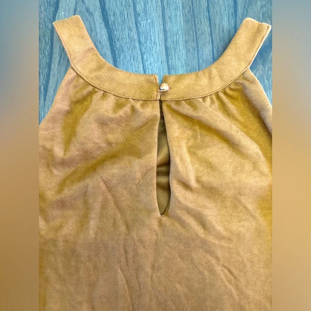 Rue 21 Faux Suede Sleeveless Tribal Native Laser Cut Design Size XS - Picture 6 of 7